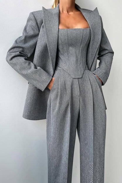 Dolce™ - Dreiteiliges Set mit doppelreihigem Blazer